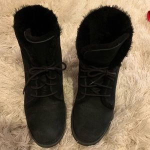 Black ugg boots